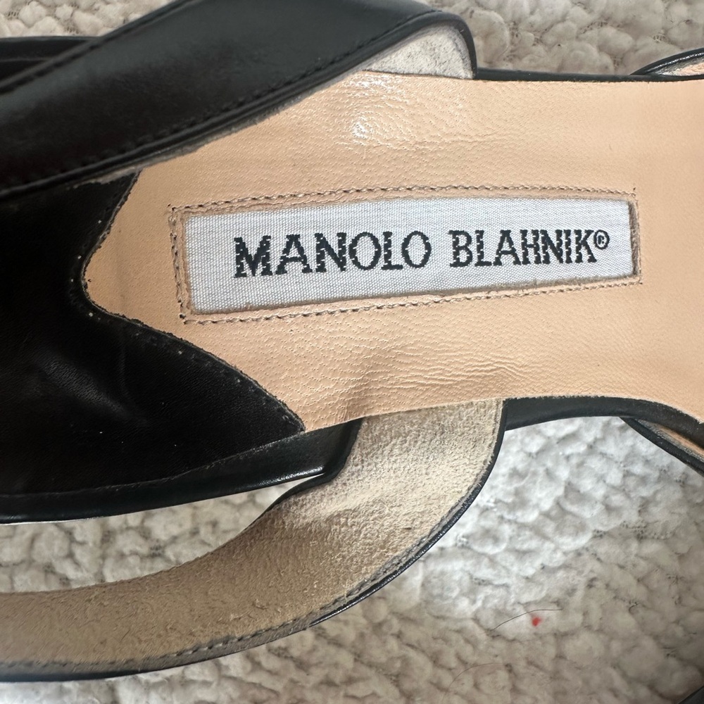 Manolo Blahnik Black Leather Heels - Picture 10 of 11
